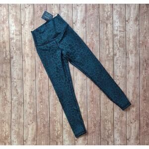 NWT DYI Define Your Inspiration Signature Tight Leggings - Teal Leopard - Small